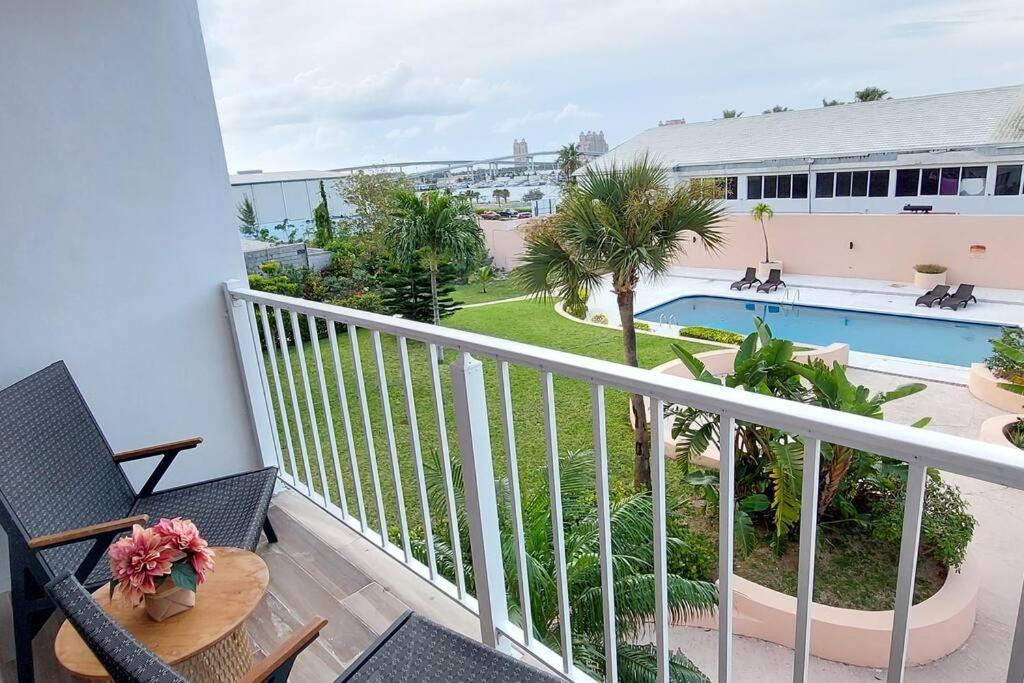 Nassau Harbour Cozy 2 Bedroom Condo Экстерьер фото